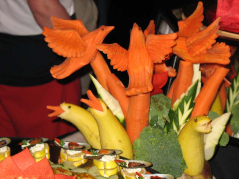 431 buffet carrotbirds.jpg